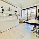 Cosygray512 Apartament